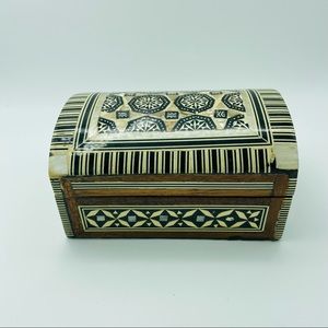 Vintage Handmade Wooden Jewelry/Trinket Box With Mother of Pearl Made in Egypt